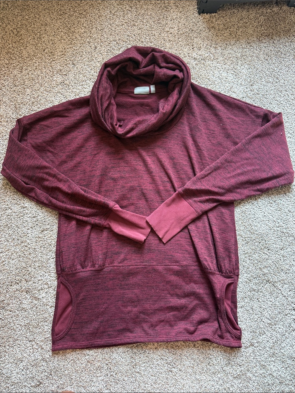 Athleta sweater with cowl neck and thumb holes sz M